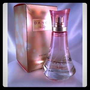 **RARE** Mary Kay 'Dance To Life'